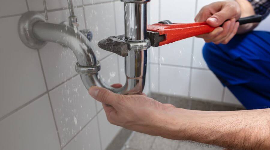 Expert burst pipe repair services in Mesquite, TX